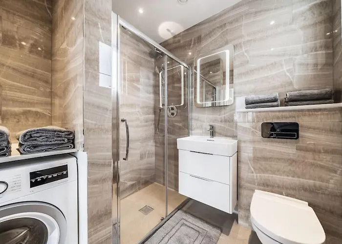 Amazing One Bedroom Penthouse In Wimbledon